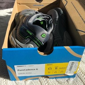 NWT Men’s Brooks Pure Cadence 6. Size 9.5